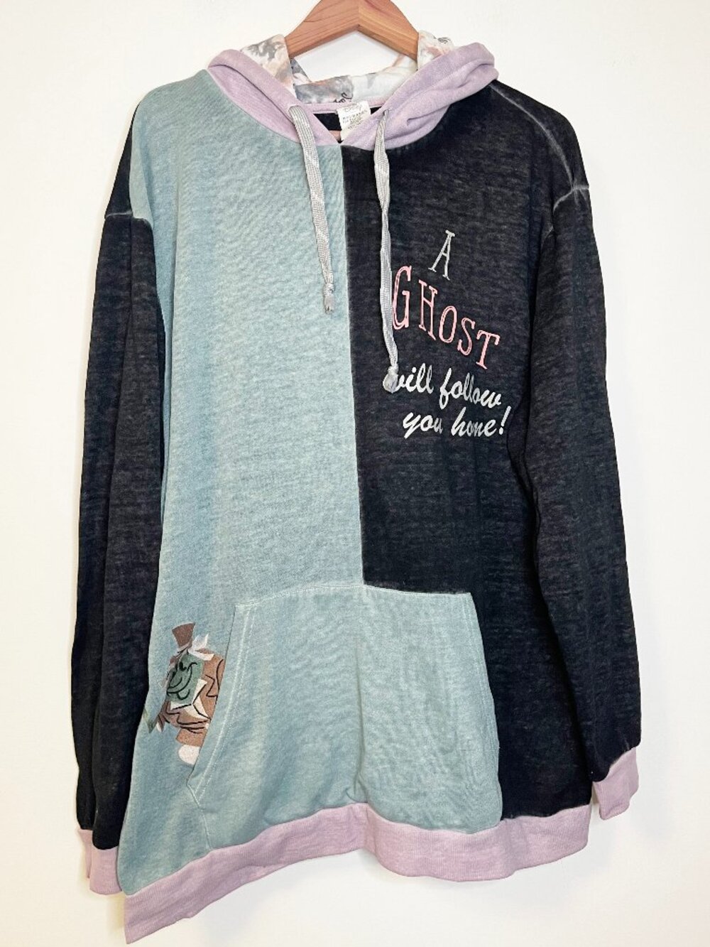 Disney Haunted Mansion Ghost Will Follow You Home Hoodie XL Halloween Spooky